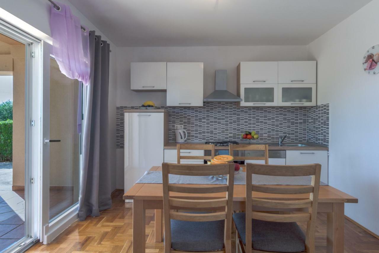 Apartments Lotus Sukošan Zewnętrze zdjęcie