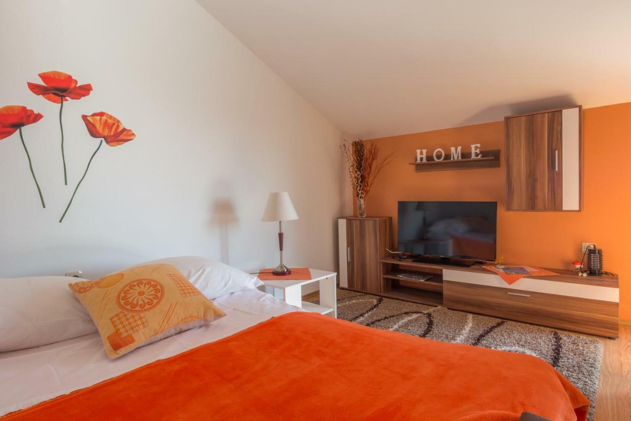 Apartments Lotus Sukošan Zewnętrze zdjęcie