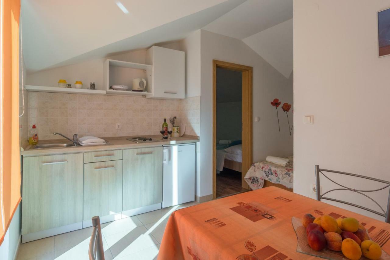 Apartments Lotus Sukošan Zewnętrze zdjęcie