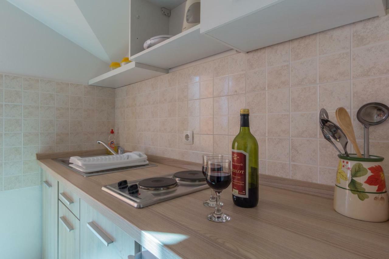 Apartments Lotus Sukošan Zewnętrze zdjęcie